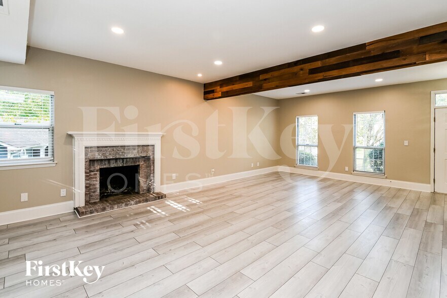 Building Photo - 9906 Elsenham Ln