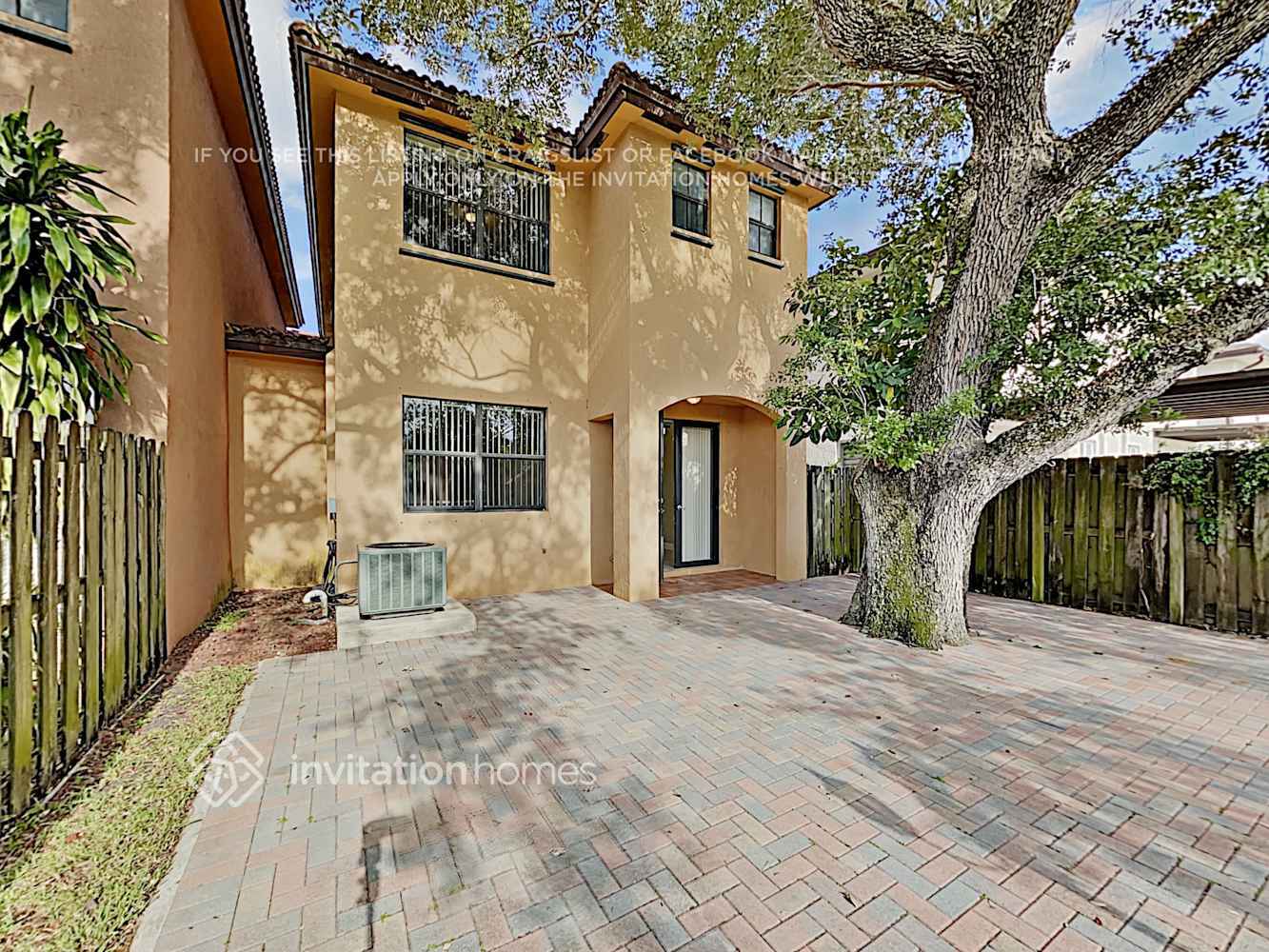 Building Photo - 3830 SW 69th Ave