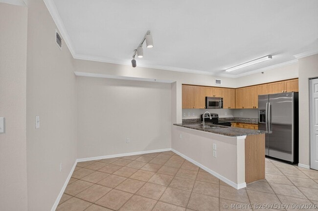 Building Photo - 6370 Emerald Dunes Dr