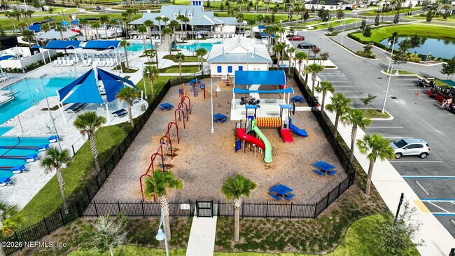 Building Photo - 149 Silver Myrtle Ct