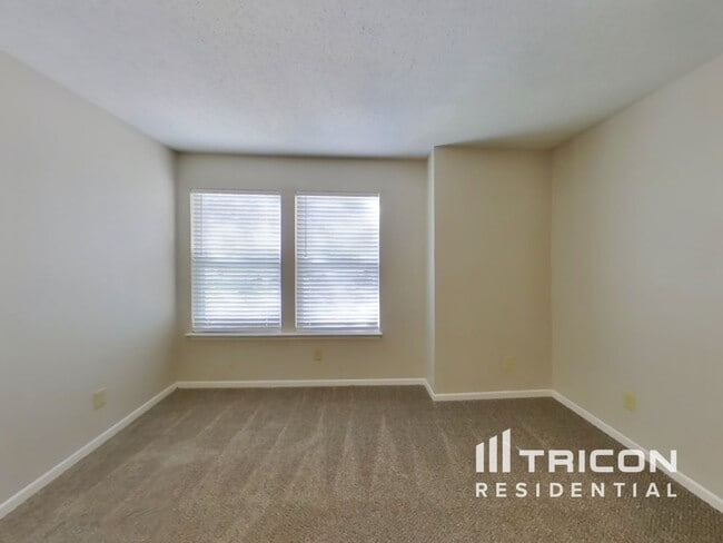 Building Photo - 6545 Black Antler Dr