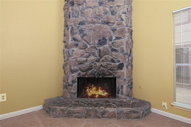 Building Photo - 12223 W Village Dr