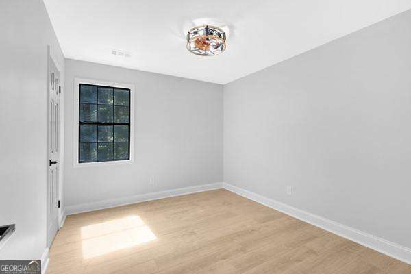 Building Photo - 4161 Windermere Dr