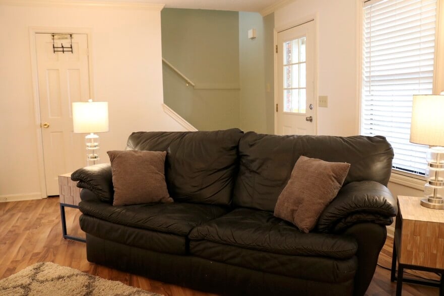 Plenty of room for more furniture. - 7005 Sand Wedge Cir