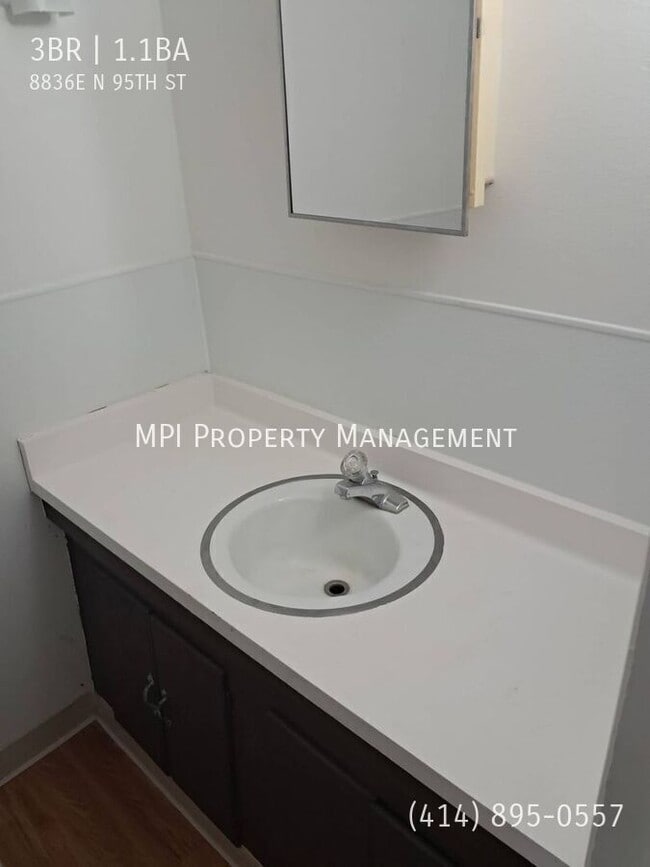 Building Photo - 8836E N 95TH St