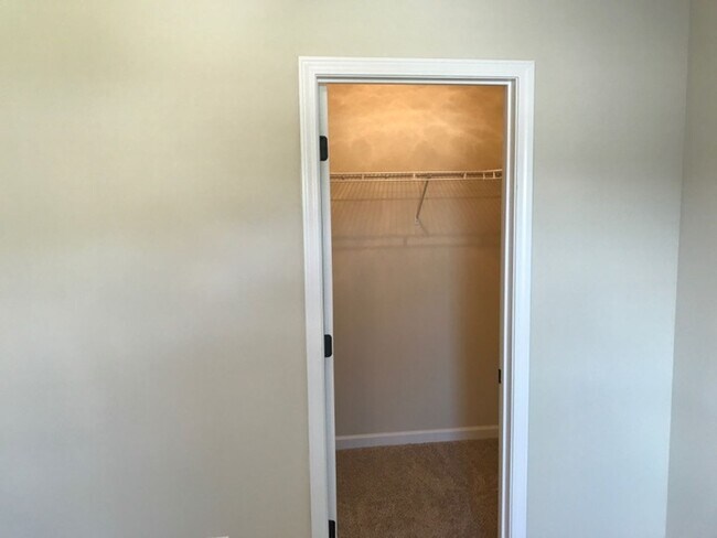 Building Photo - 155 Yucca Ct.