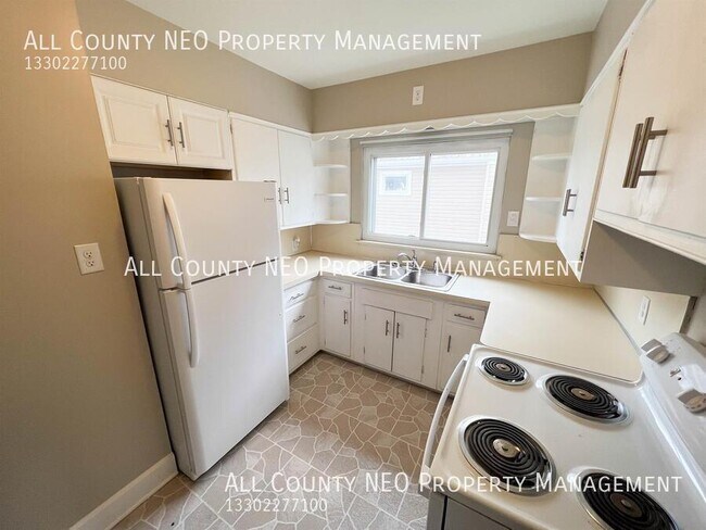 Building Photo - 1442 Cordova Ave