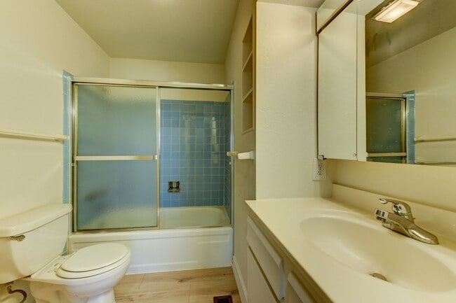 Building Photo - “PRICE DROP!!!” Live in the Heart of Old Town Lafayette | Spacious 4BR with Private Backyard & Ga...