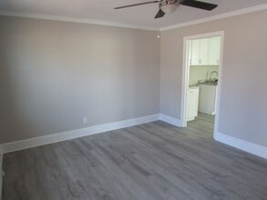 Building Photo - Renovated Three Bedroom/One Bath Duplex