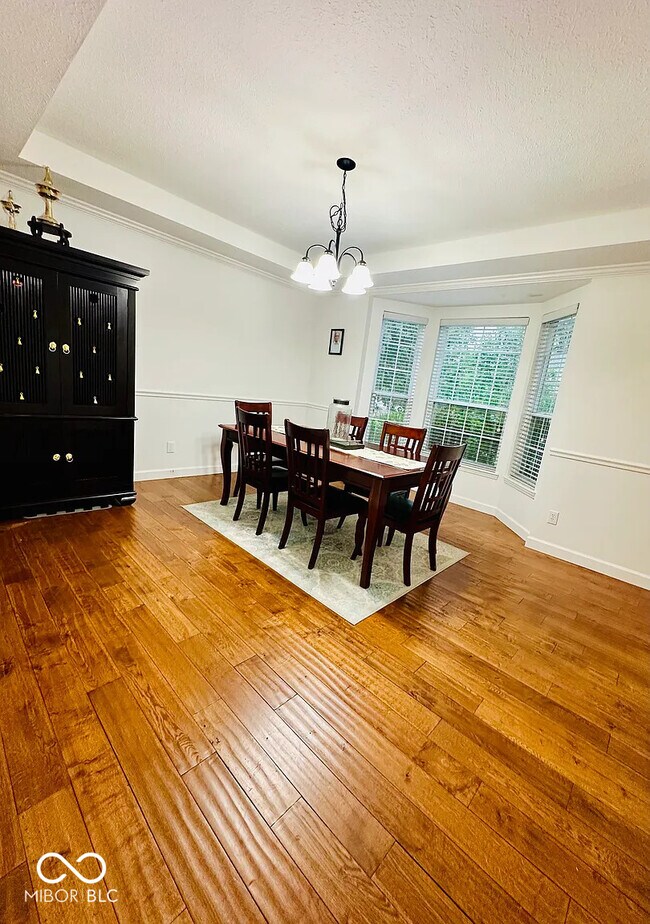 Building Photo - 5273 Ivy Hill Dr