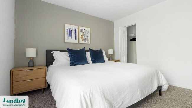 Building Photo - 2030 Northcliffe Dr