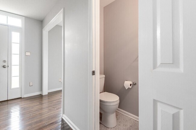 Building Photo - 4 Bedroom 2.5 bath home in Varina!