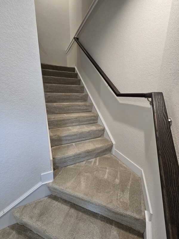 Building Photo - 1609 Whistling Rd