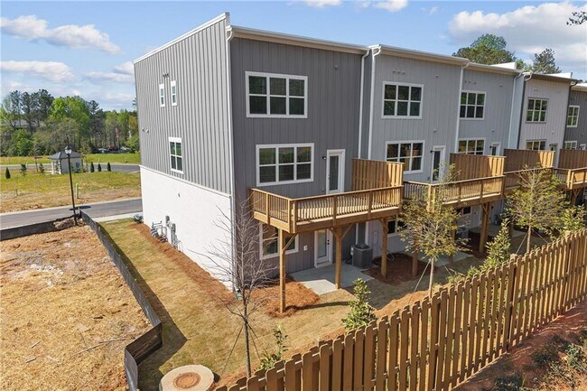 Building Photo - 3571 Overlook Rd NW