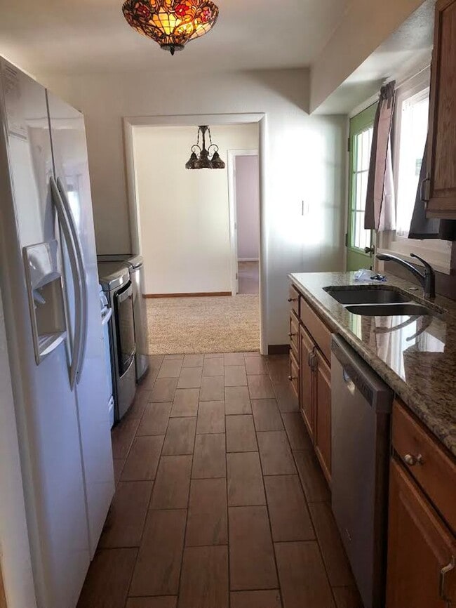 Building Photo - Charming 4 Bd, 2 Ba, Ranch Home in D-12 School District, close to Downtown, Trails and Ft. Carson