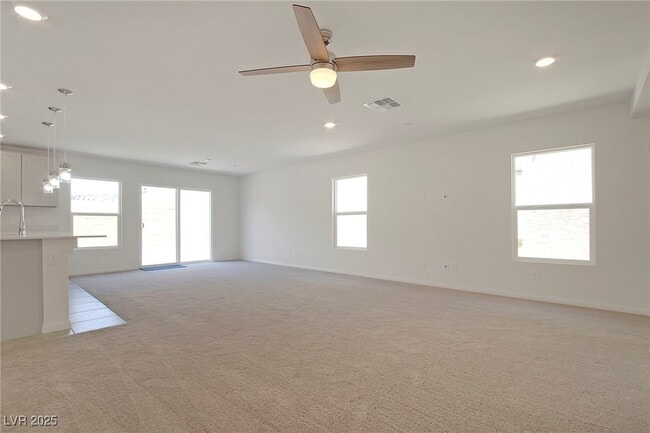 Building Photo - 8452 Vulturo Ave