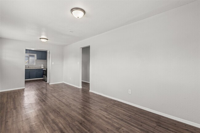 Building Photo - 5706 Pickfair St