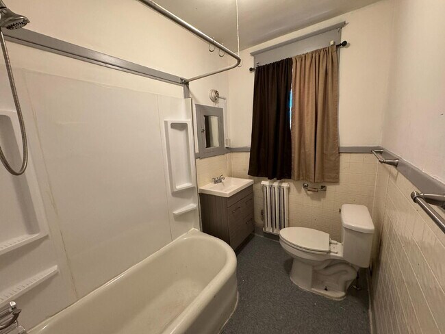 Building Photo - 1818 Walnut St