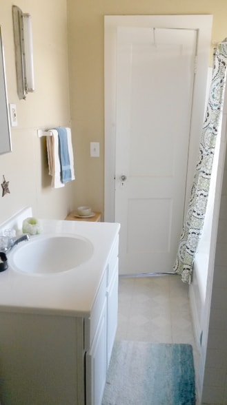 Building Photo - 626 Park Ave