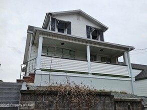 Building Photo - 92 Diamond Ave