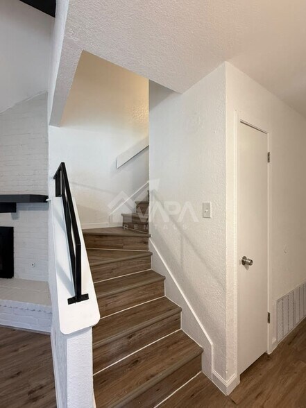 Building Photo - 7535 Rustic Trail