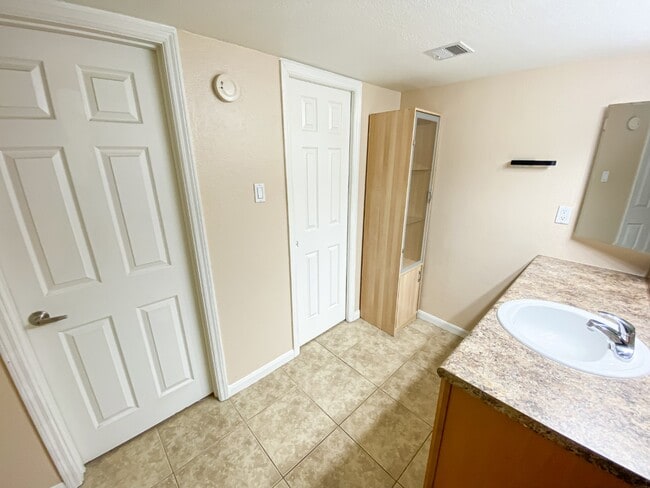 Building Photo - 8256 E Arabian Trail