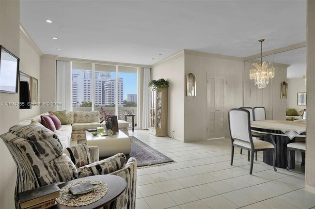 Building Photo - 4747 Collins Ave