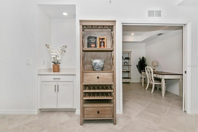 Building Photo - 12520 Galapagos Ct