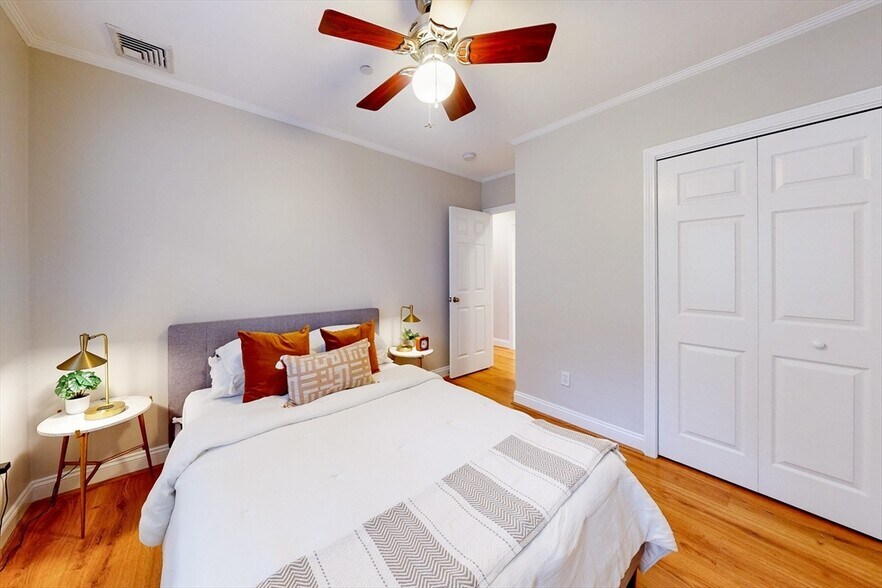 Building Photo - 111 W 8th St