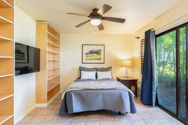 Building Photo - Furnished 2 bedroom, 2 bath, with AC and p...