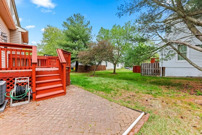 Building Photo - 210 Eisenhower Ct