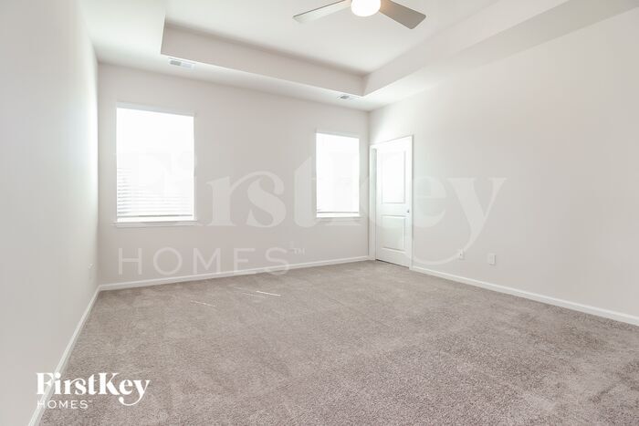 Building Photo - 465 Yoshino Cherry Dr