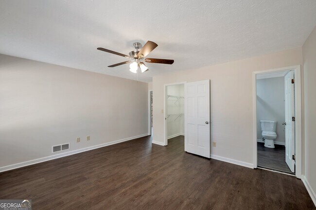 Building Photo - 3502 Wilderness Dr