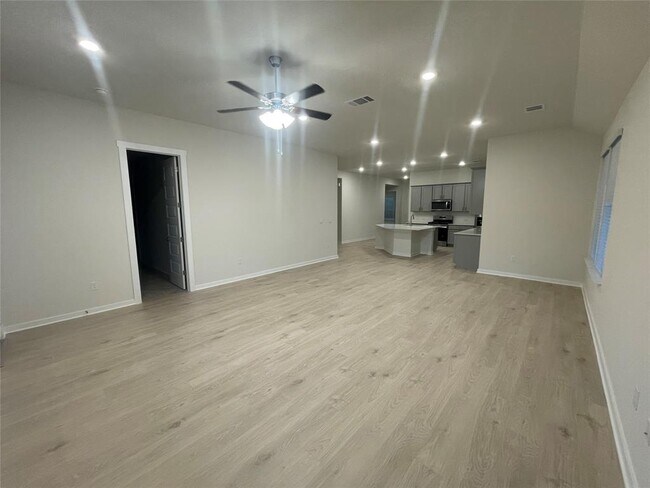 Building Photo - 1905 Armitas Ter