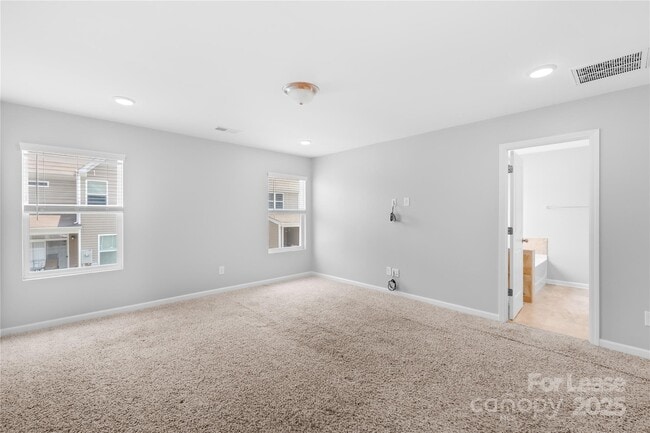 Building Photo - 15013 Savannah Hall Dr