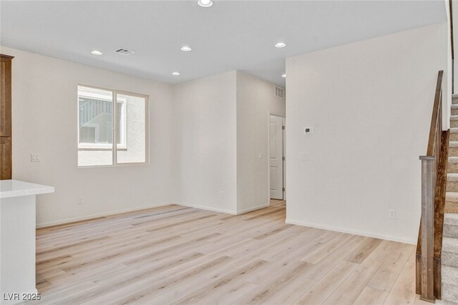 Building Photo - 8929 Pebble Sand St
