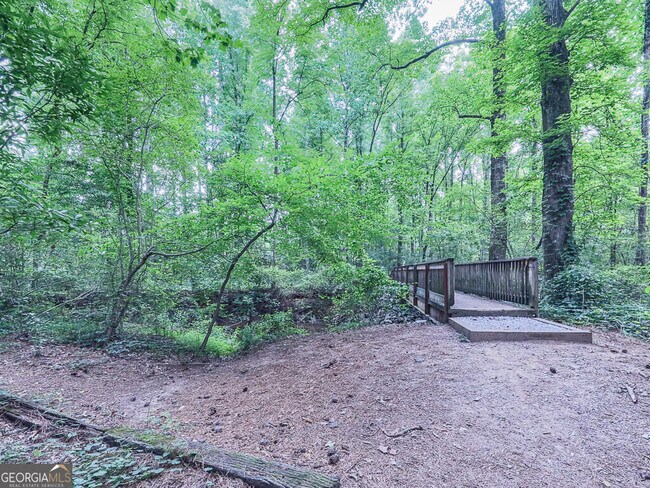 Building Photo - 1540 Brookcliff Cir
