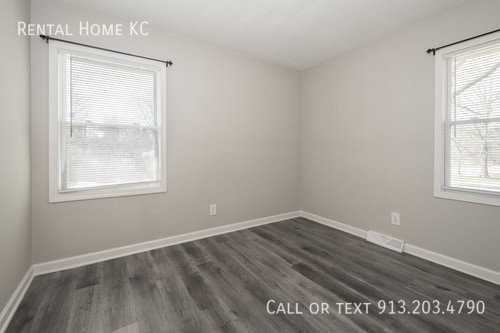 Building Photo - 942 S 57th St