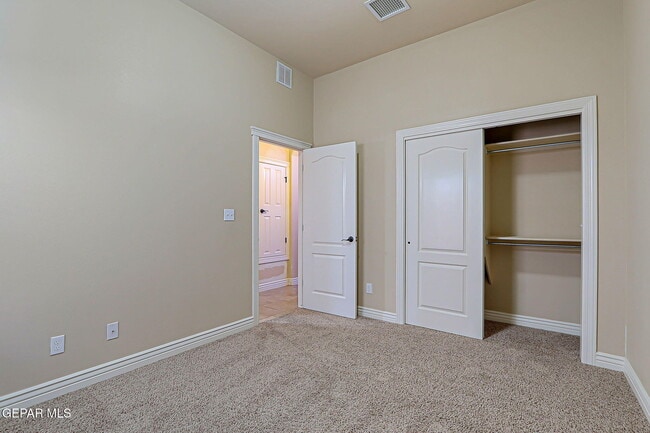 Building Photo - 3625 Grand Bahamas Dr