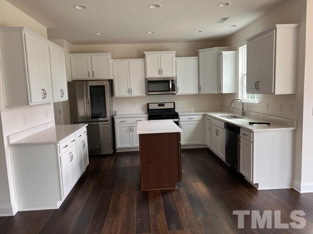 Building Photo - 108 Avery Glenn Way