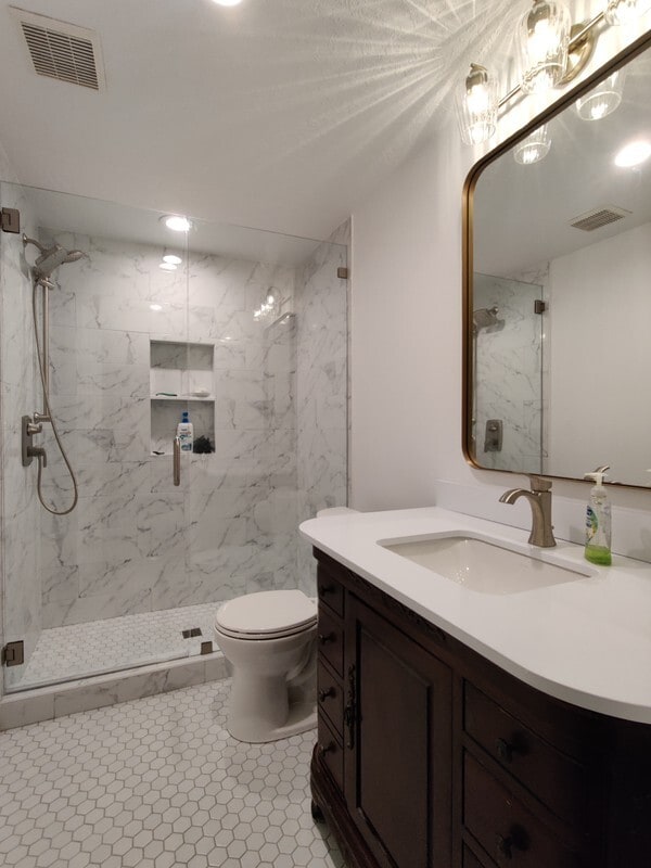 Building Photo - 584 Pugsley St