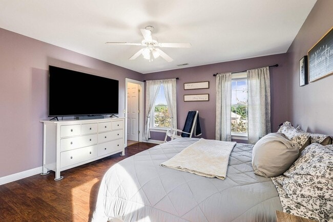 Building Photo - 1141 Decca Dr