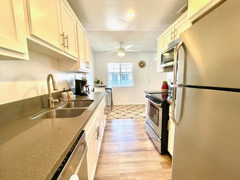 Building Photo - 315 Junipero Ave