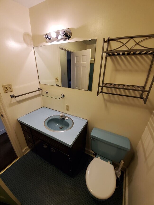 Building Photo - 34 S Hanover St