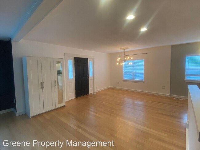 Building Photo - 3 br, 2 bath House - 1222 9th Ave SE