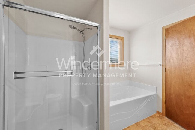 Building Photo - Welcome to your new home in Airway Heights...