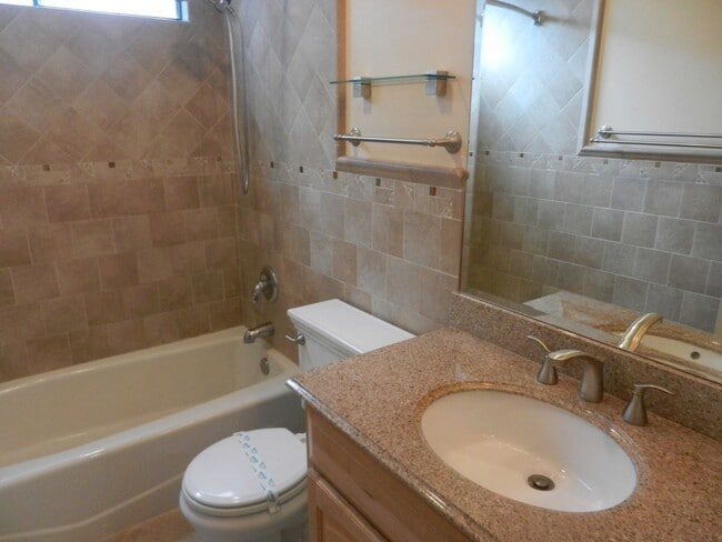 Building Photo - 4473 Augusta Dr