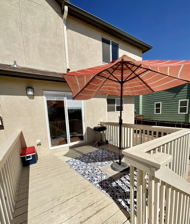 Building Photo - "Spacious 3-Bed with bonus room Sanctuary with 2.5 Baths in Fountain, CO – Your Serene Retreat Aw...