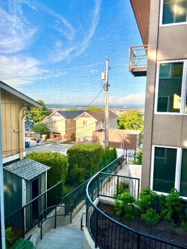 Building Photo - 1925 S I St