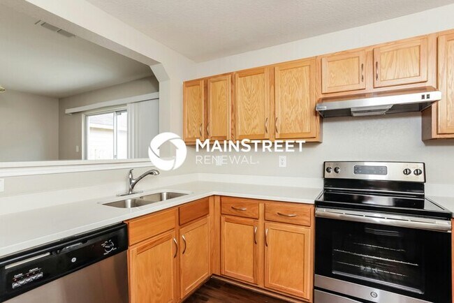 Building Photo - 3 Bedroom Pet-Friendly Home in San Antonio, TX with Main Street Renewal